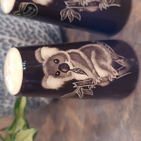 THE LITTLE SYDNEY POTTERY VINTAGE HAND PAINTED Koala Salt and Pepper S… - Picture 5 of 12